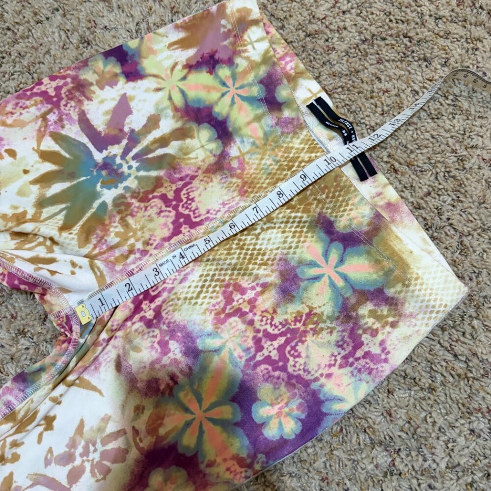Urban Outfitters Silence + Noise Tina Flared Crop Patterned Floral Flare Pants - Picture 12 of 13